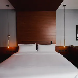 Hotel Kayak Luna